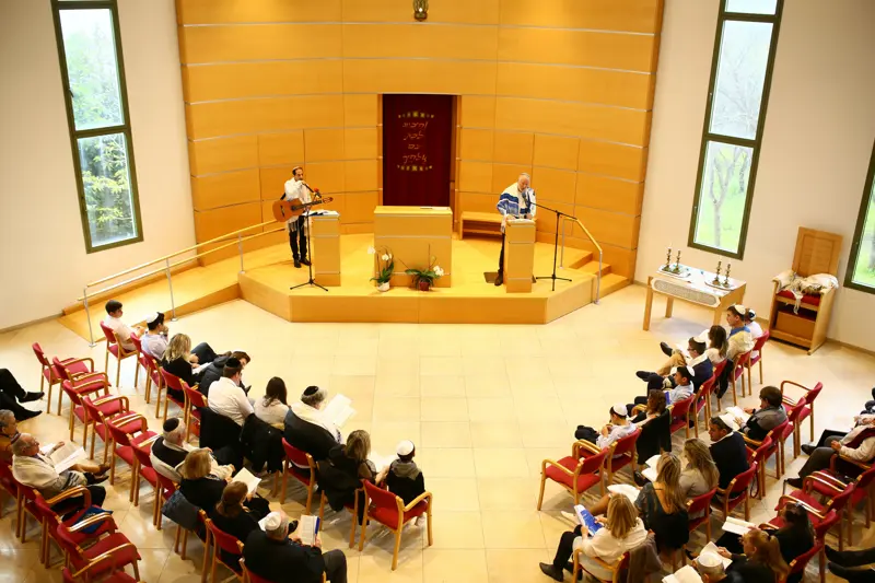 צילום בר מצווה על הבמה עם שירות מגנטים